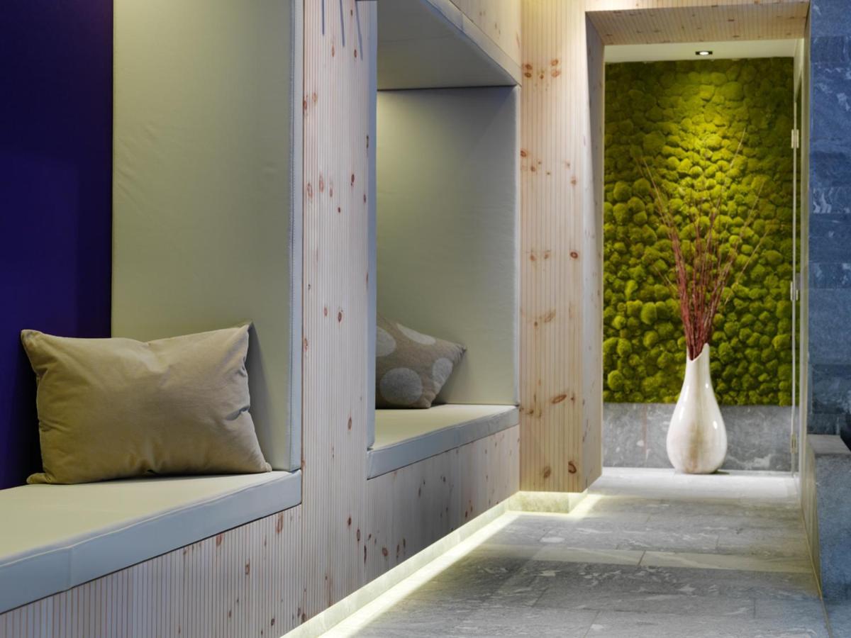 Hotel Goldener Adler - Im Sommer Silvretta Card Premium Inkludiert Ішгль Екстер'єр фото