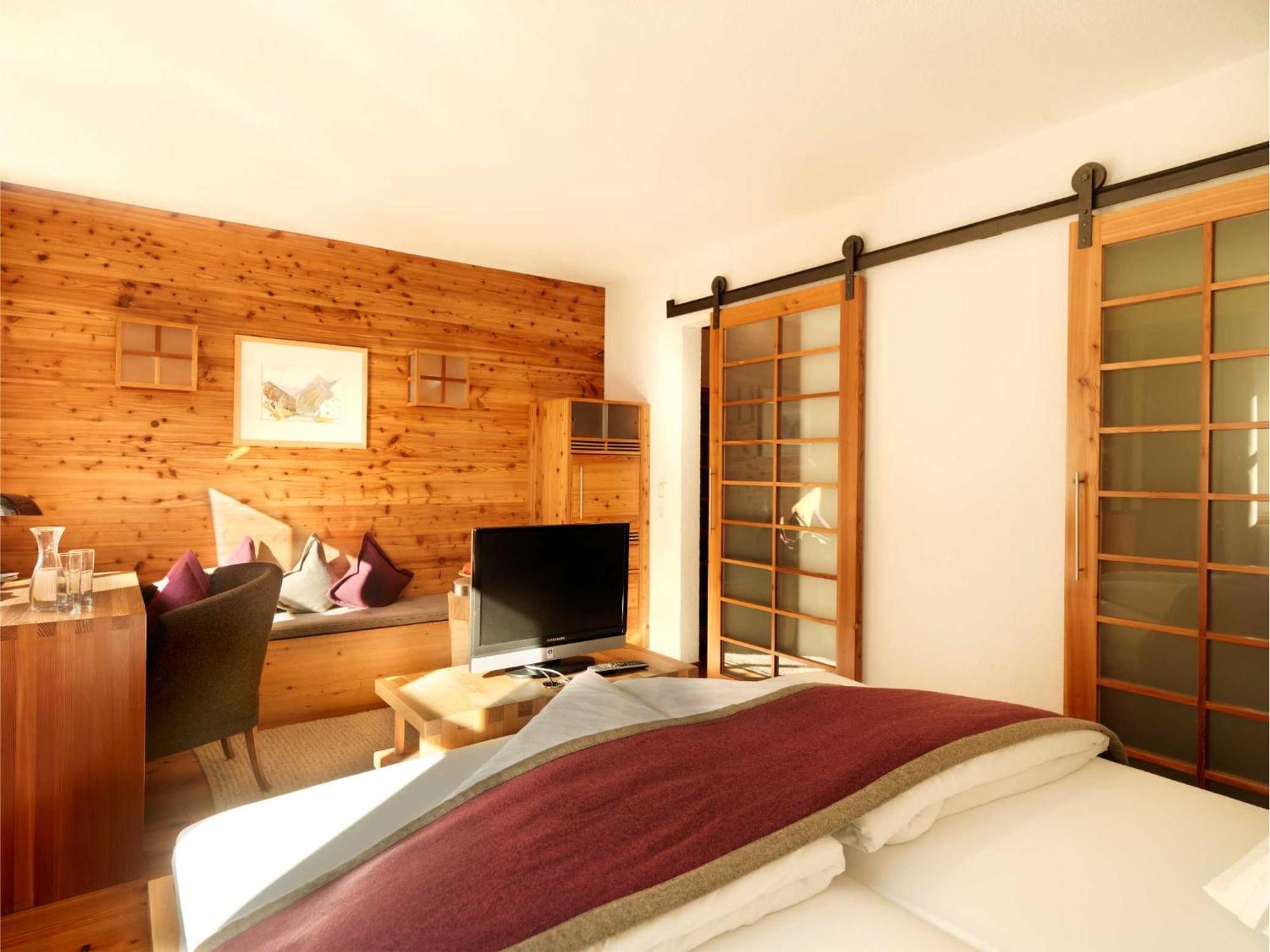 Hotel Goldener Adler - Im Sommer Silvretta Card Premium Inkludiert Ішгль Екстер'єр фото