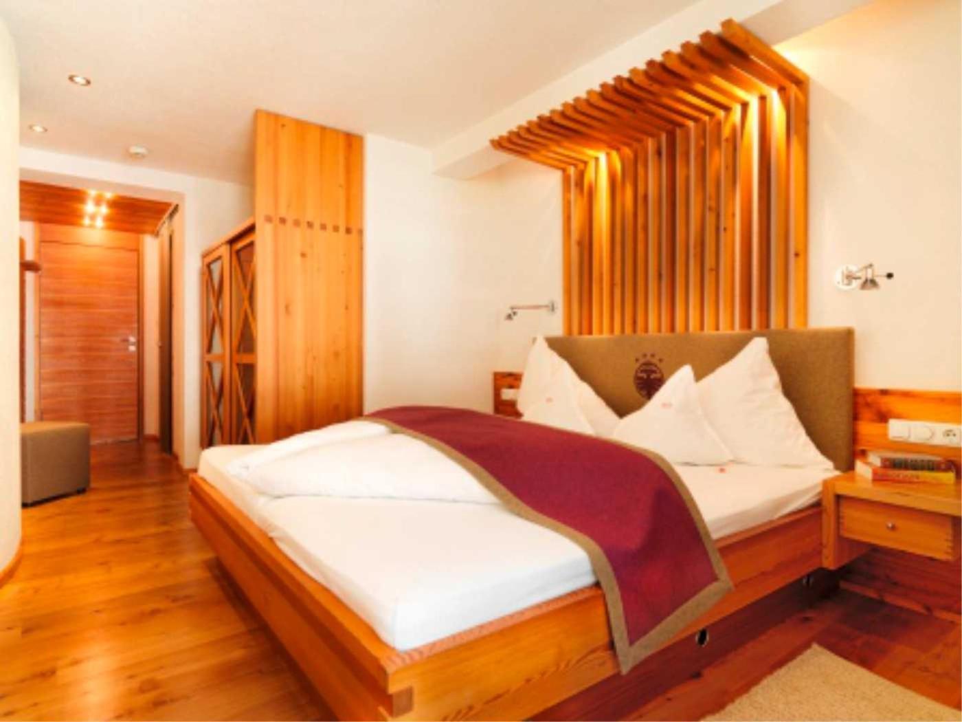 Hotel Goldener Adler - Im Sommer Silvretta Card Premium Inkludiert Ішгль Екстер'єр фото