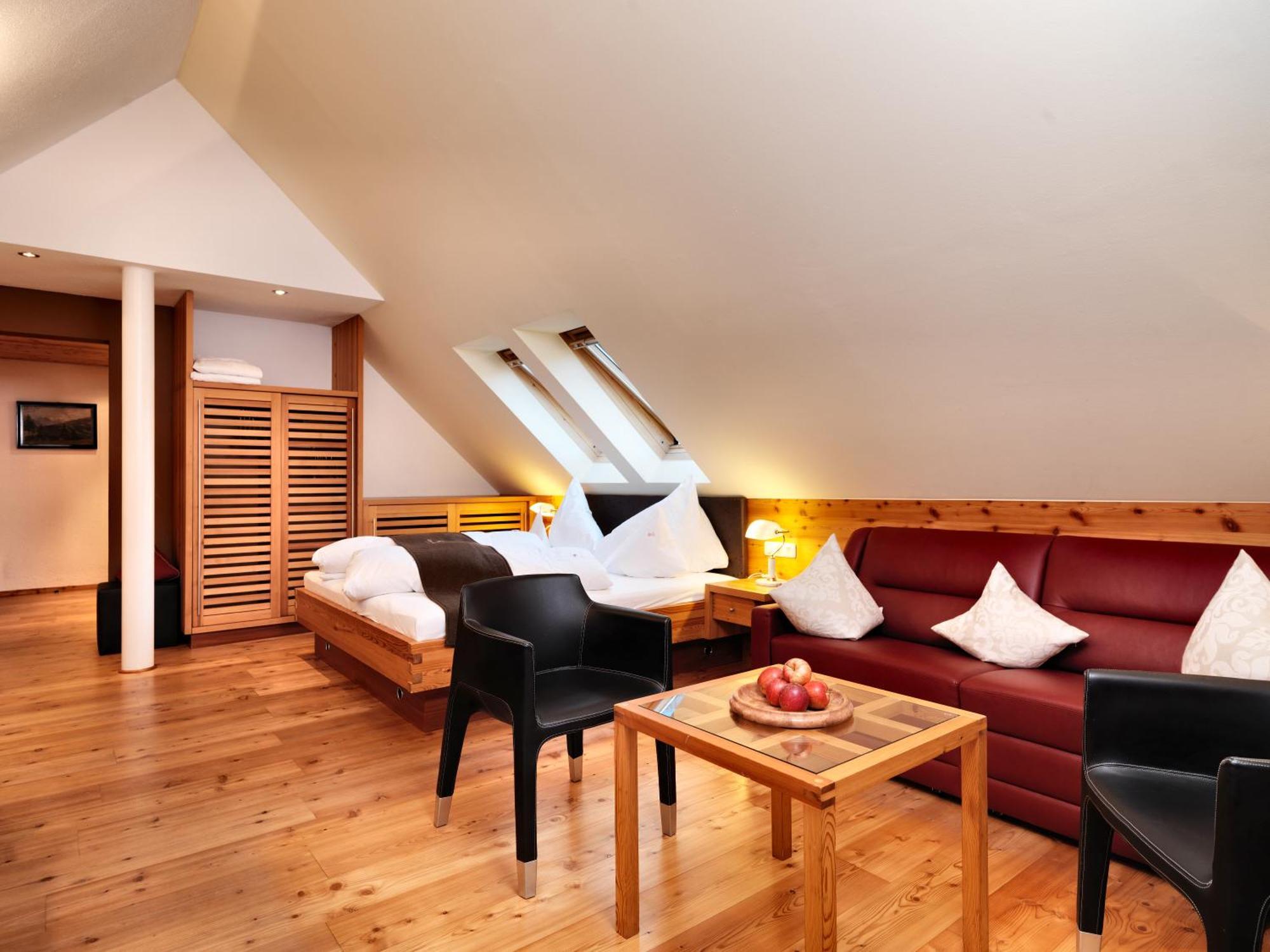 Hotel Goldener Adler - Im Sommer Silvretta Card Premium Inkludiert Ішгль Екстер'єр фото