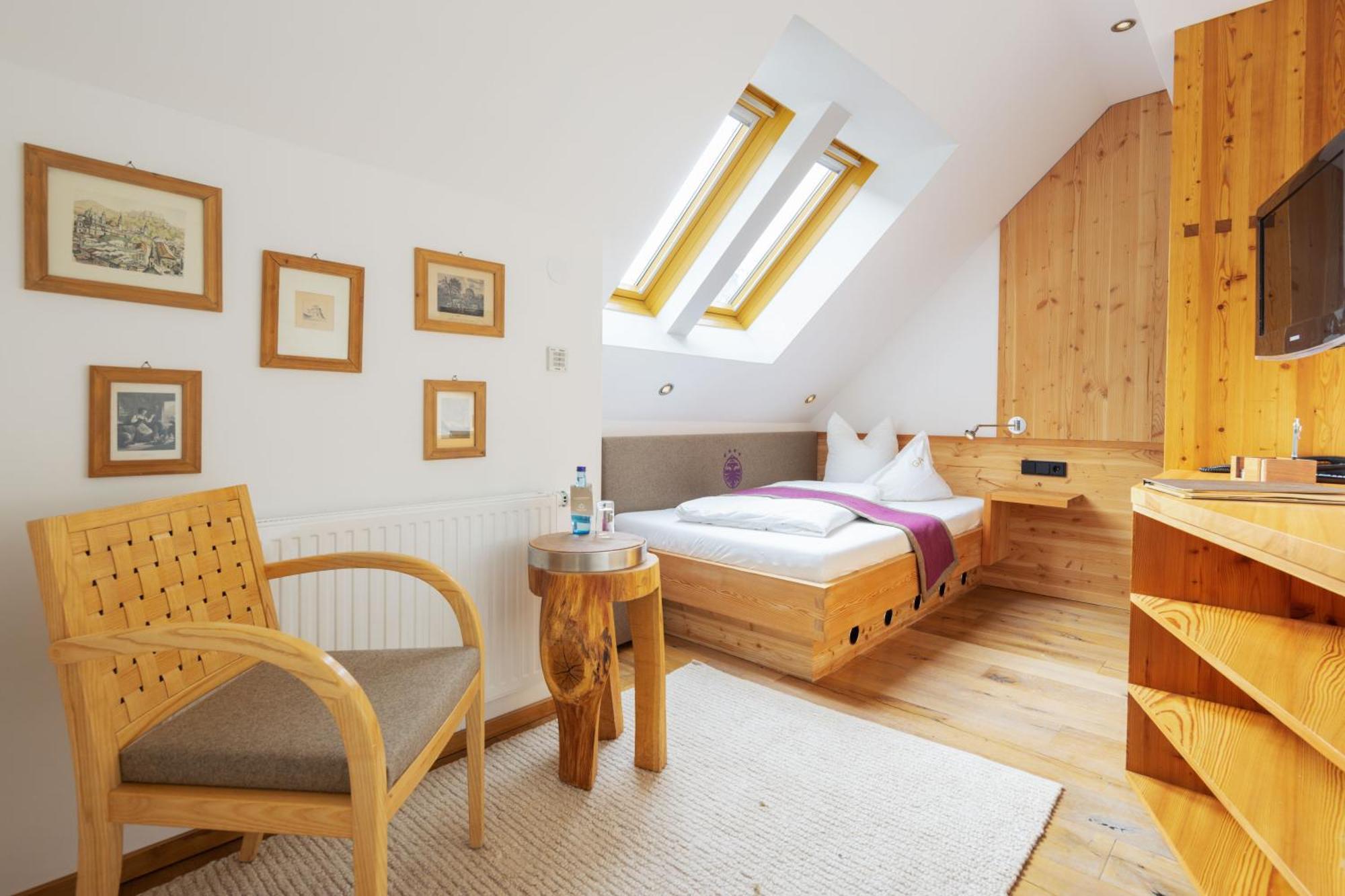 Hotel Goldener Adler - Im Sommer Silvretta Card Premium Inkludiert Ішгль Екстер'єр фото